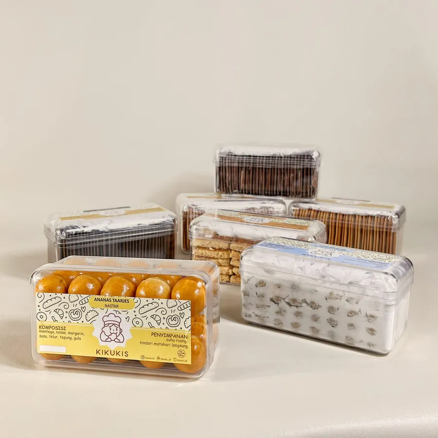 Aneka kue kering KIKUKIS.ID dalam toples: nastar, kastengel, lidah kucing, dan putri salju